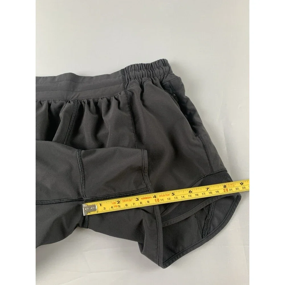 Lululemon Hotty Hot Low-Rise Lined Short 4” inseam Size 6